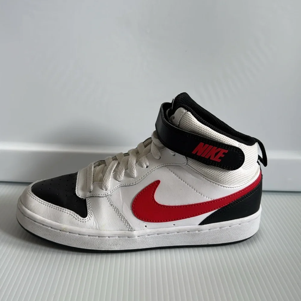 Nike Kids High-Top Sneakers - White, Black, and Red. Size 7